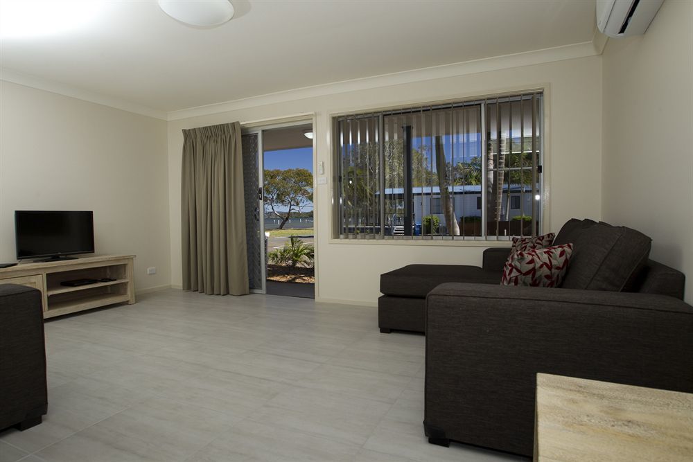 Lakeside Forster Holiday Park Bagian luar foto